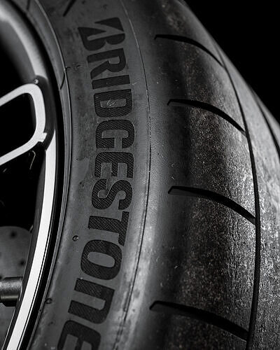 Bridgestone Potenza Race 305 30 ZR20 3D model view 3