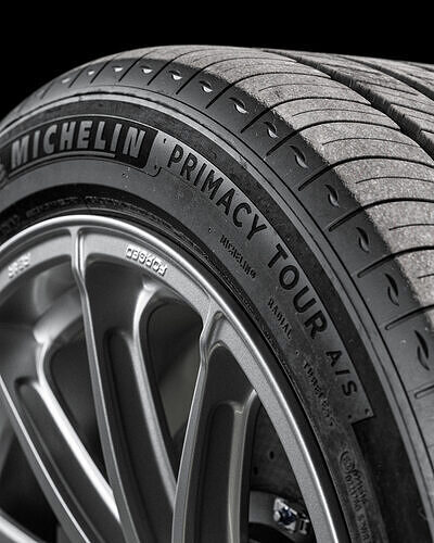 Michelin Primacy Tour 285 40 R20 108W 3D model view 3